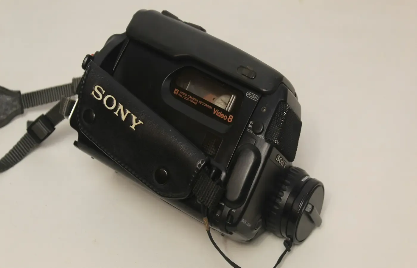 Used camera body inspection